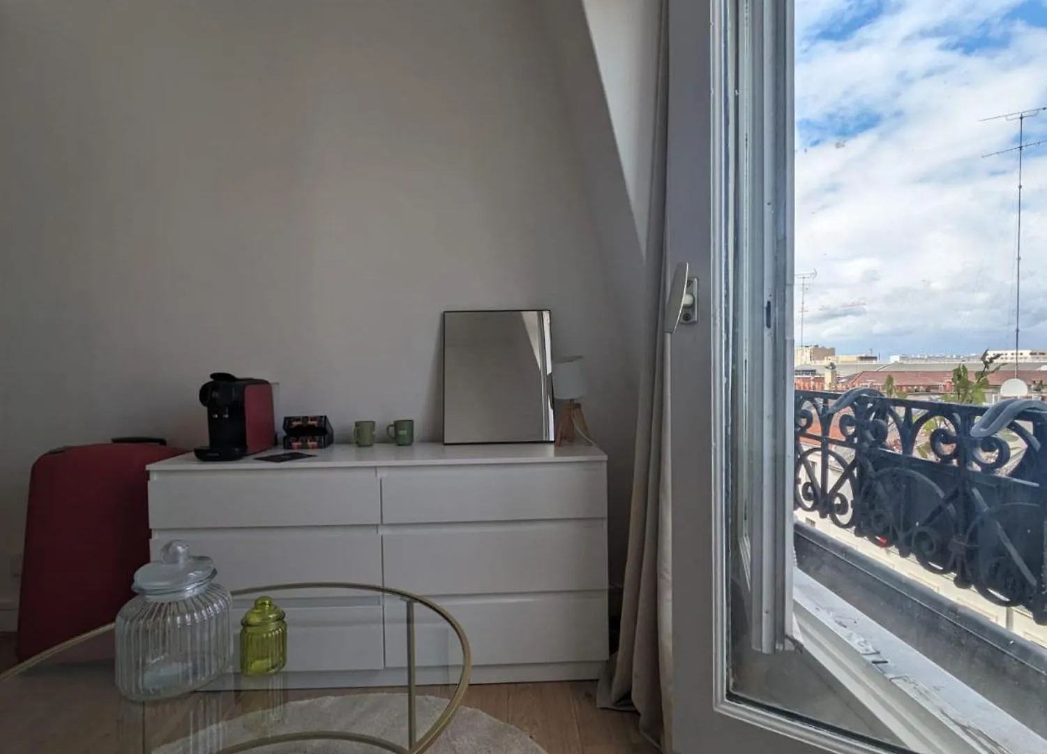 Studio Cosy Proche Metro Paris Apartment